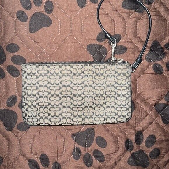 Coach Signature Small Wristlet - Picture 3 of 8